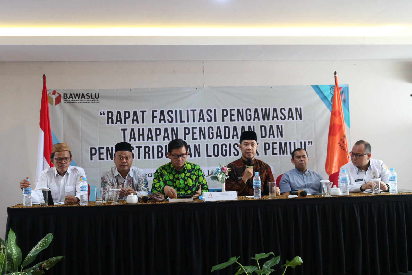 Bawaslu dan KPU Membangun Komunikasi dan Koordinasi di Tahapan Pengadaan dan Distribusi Logistik Pemilu 2024