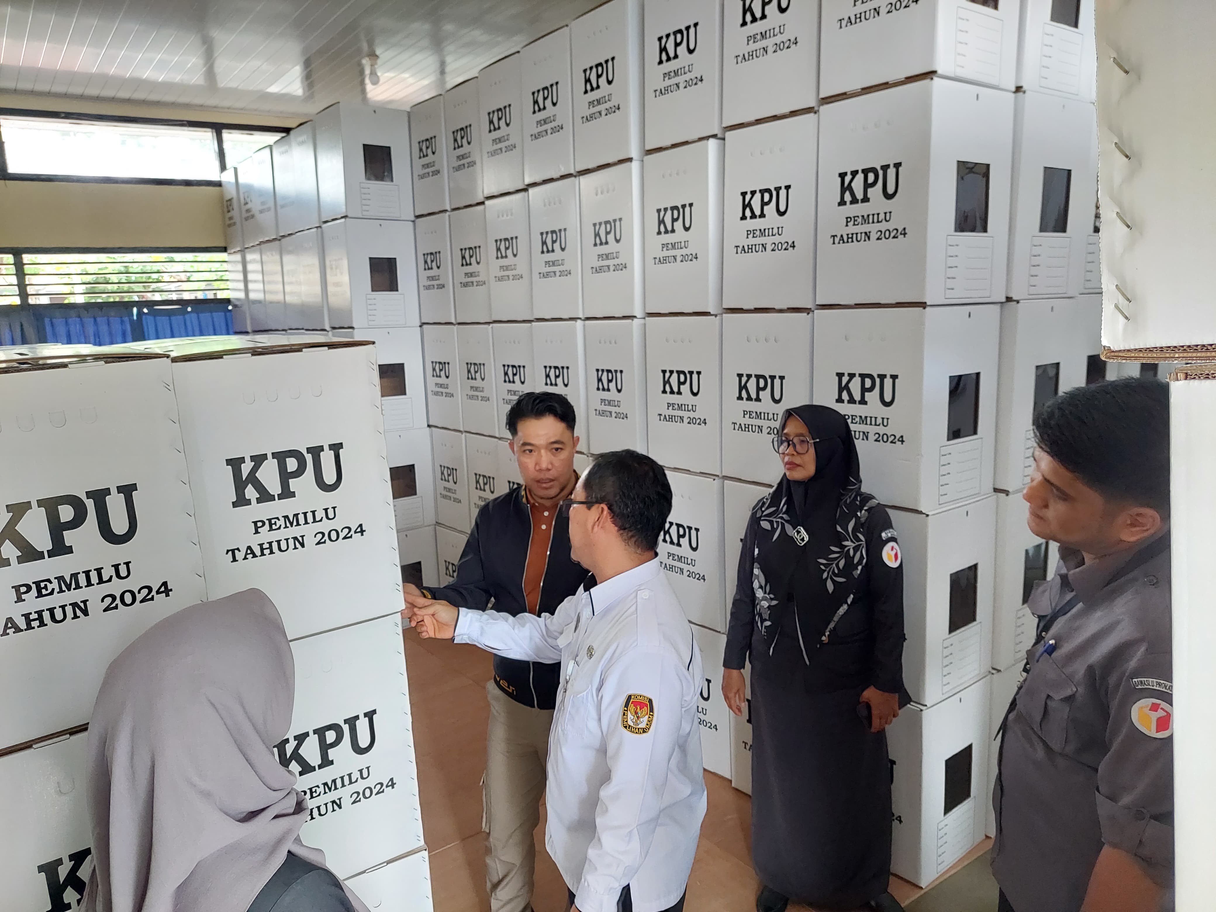 Bawaslu Babel Imbau Perbaikan Perlengkapan Pemungutan Suara Saat Supervisi Logistik di Kabupaten Bangka