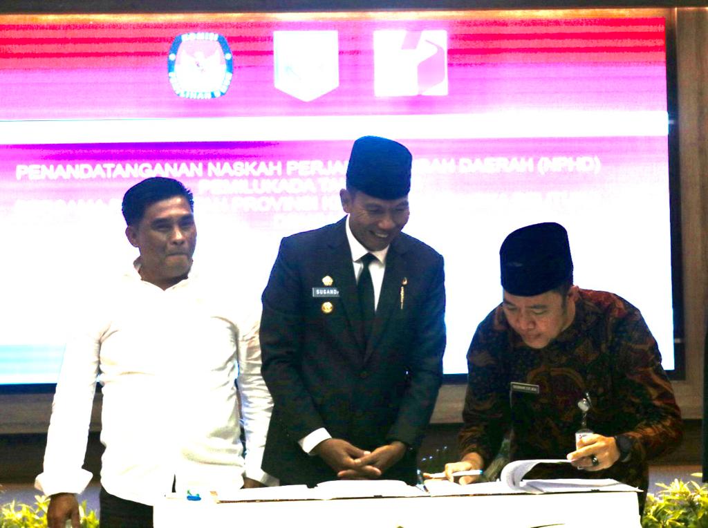Bawaslu dan Pemprov Babel Resmi Tandatangani NPHD Pilkada 2024