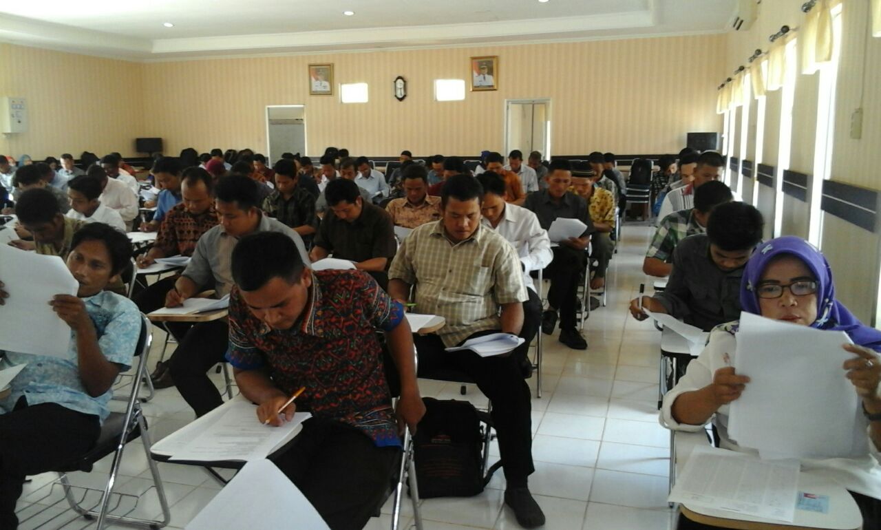 PANWAS KABUPATEN BANGKA SELATAN GELAR UJIAN TERTULIS BAGI CALON PANWASCAM