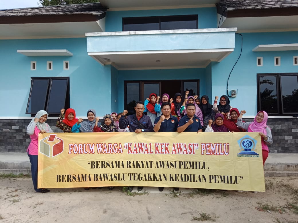 BAWASLU BASEL DAN PENYULUH KB GELAR PENDIDIKAN PEMILU BAGI IBU-IBU