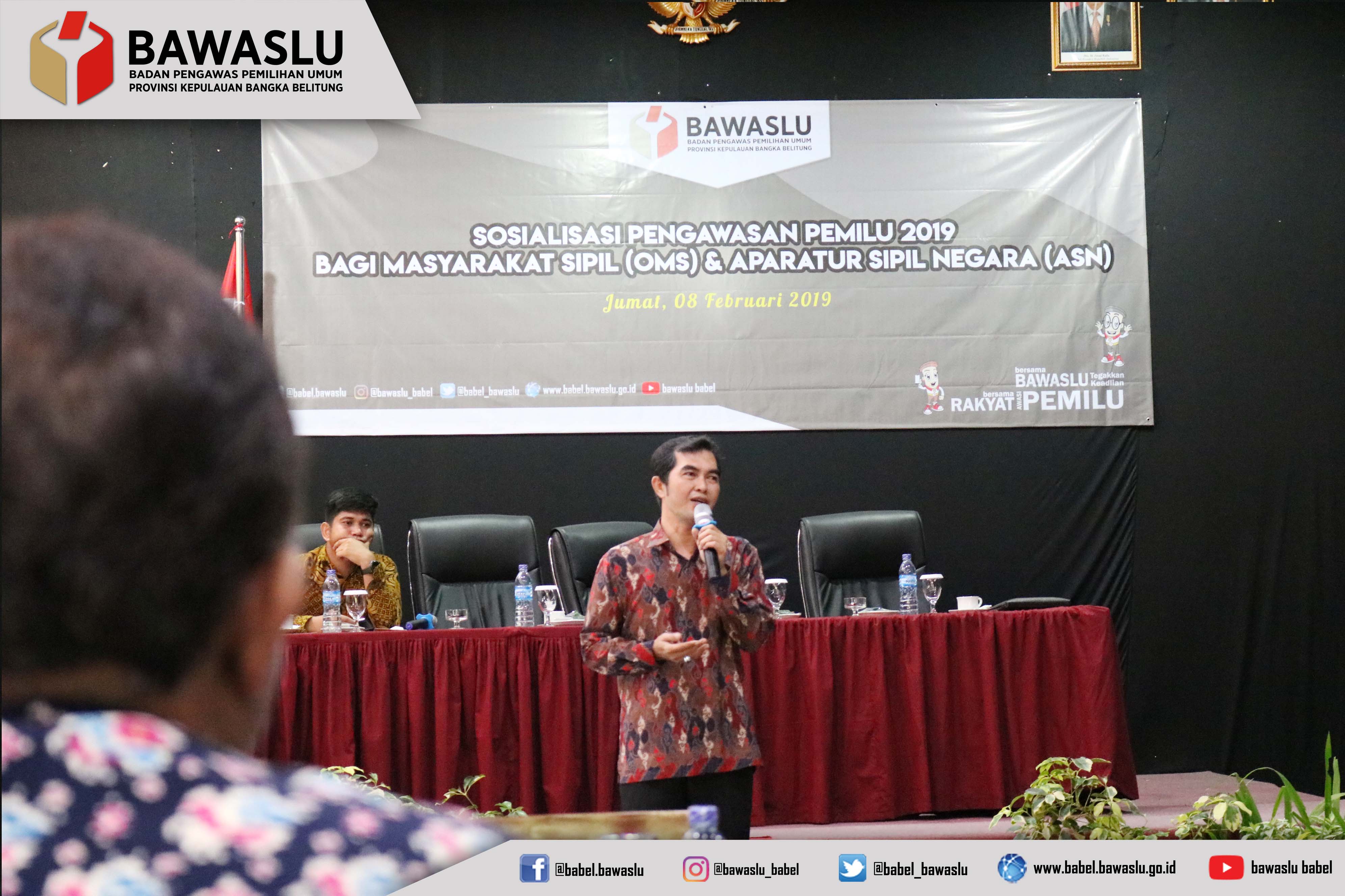 HADAPI PESTA DEMOKRASI, BAWASLU BABEL SOSIALISASIKAN PENGAWASAN PEMILU BAGI OMS DAN ASN