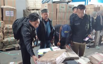 Bawaslu Babel Lakukan Pengecekan di Percetakan Logistik Pemilihan 2024