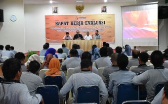 PANWAS KABUPATEN BANGKA MENGGELAR RAPAT KERJA EVALUASI PENGAWASAN DAN KESEKRETARIATAN UNTUK PANWAS KECAMATAN DAN PPL SE-KABUPATEN BANGKA