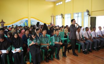 BAWASLU BABEL SOSIALISASIKAN POJOK PENGAWASAN PARTISIPATIF DI KABUPATEN BELITUNG