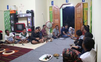 GELAR FORUM WARGA DI KEC.SIJUK, MASYARAKAT DESA KECIPUT ANTUSIAS DISKUSI PENGAWASAN PEMILU PARTISIPATIF