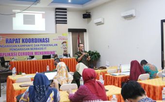 BAWASLU BANGKA BARAT KENALKAN APLIKASI PENGAWASAN â€œCERUDIK MENUMBINGâ€