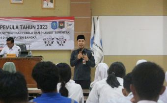 Ketua Bawaslu Babel EM Osykar Ingatkan Pentingnya Peran Pelajar Sebagai Pemilih Pemula